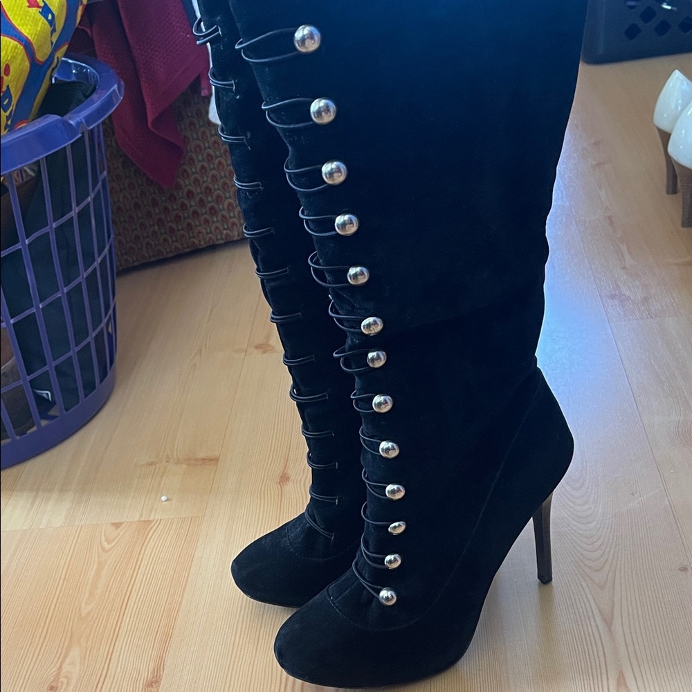 Addiction~ Black Velvet  Buttoned Up Heeled Boots / Knee Boots
